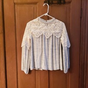 Lacey grey top